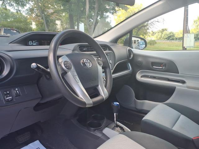 2014 Toyota Prius - $11,995