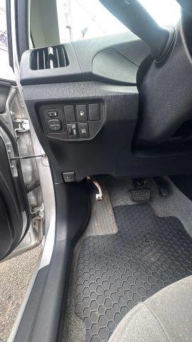 2013 Toyota Prius - $8,777
