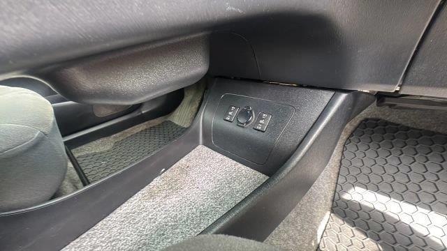 2013 Toyota Prius - $8,777