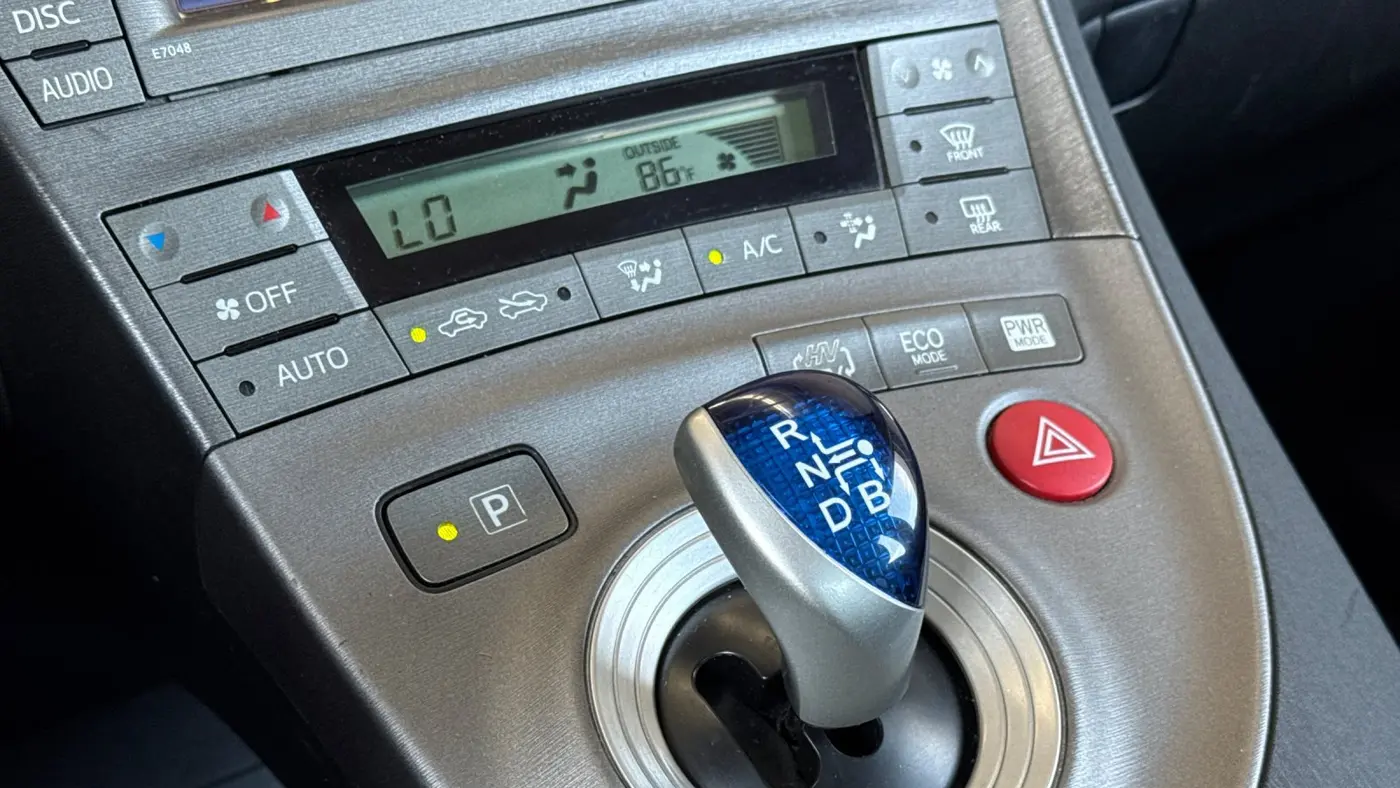 2014 Toyota Prius Plug-in Hybrid Advanced