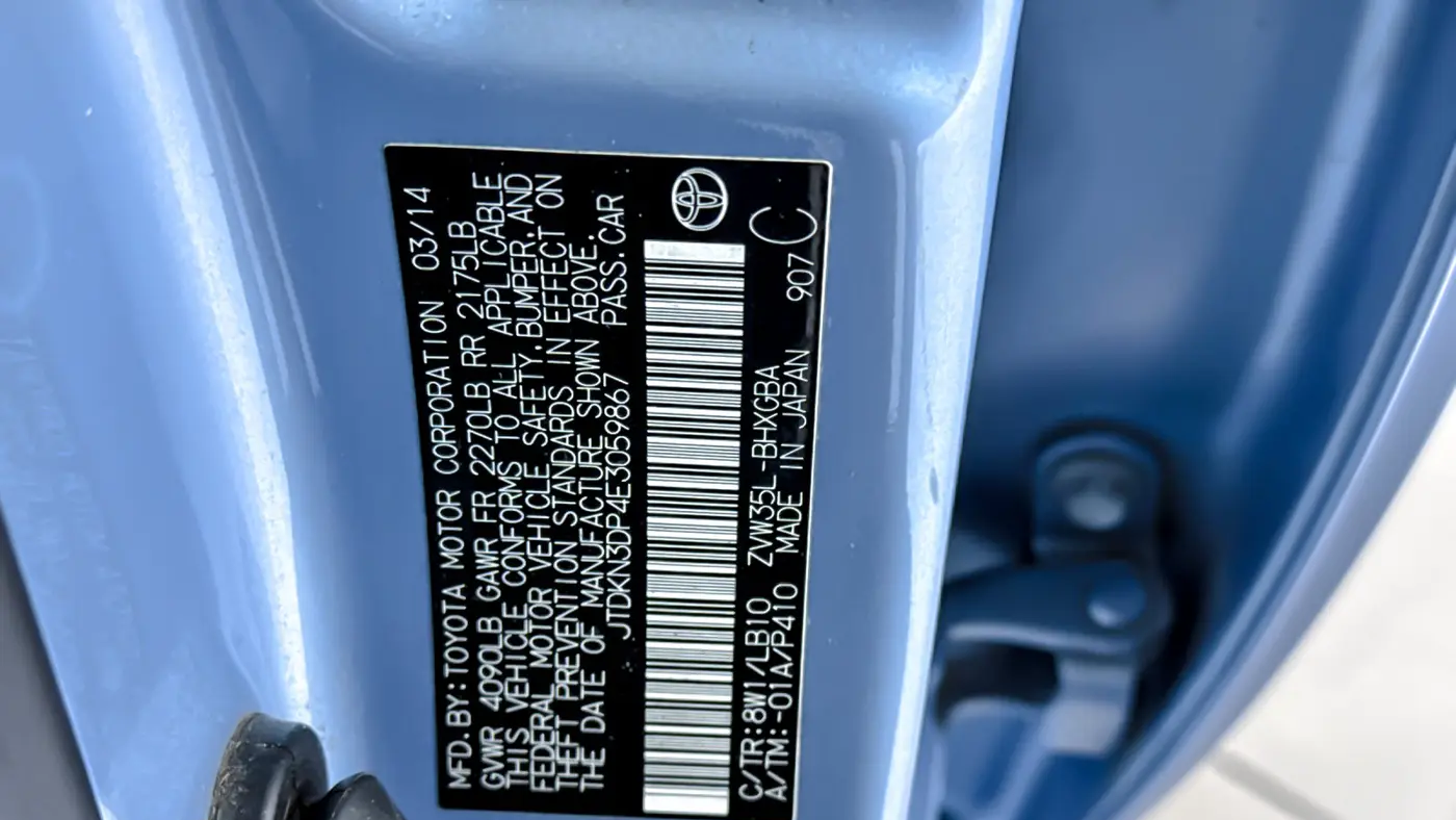 2014 Toyota Prius Plug-in Hybrid Advanced