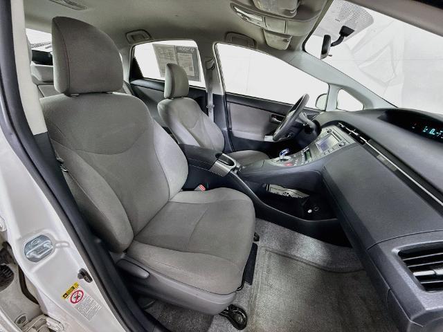 2015 Toyota Prius - $13,994