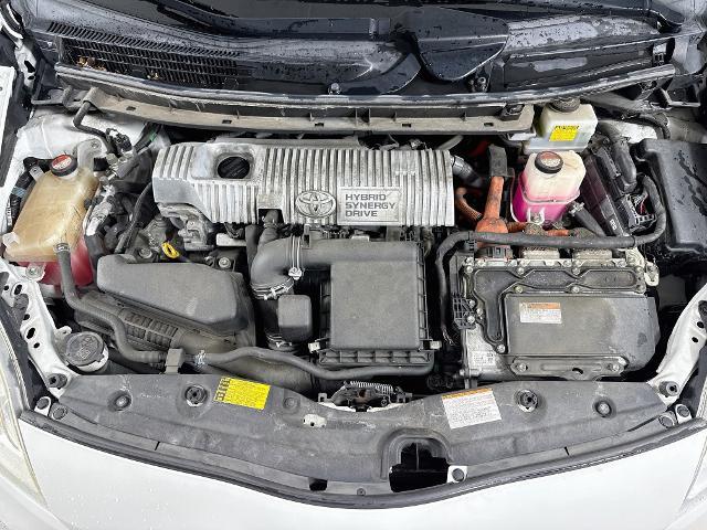 2015 Toyota Prius - $13,994