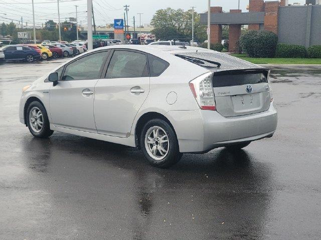 2010 Toyota Prius - $9,498