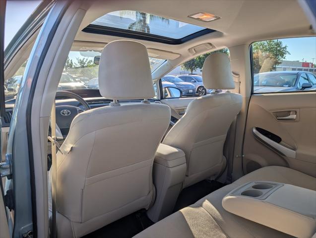 2012 Toyota Prius - $13,083