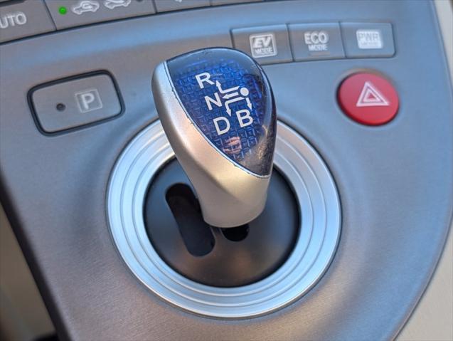 2012 Toyota Prius - $13,083