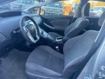 2013 Prius Thumbnail 9