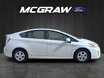 2011 Prius Thumbnail 4