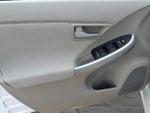 2011 Prius Thumbnail 13