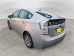 2011 Prius Thumbnail 3