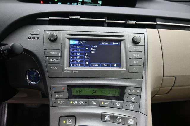 2013 Toyota Prius - $9,688