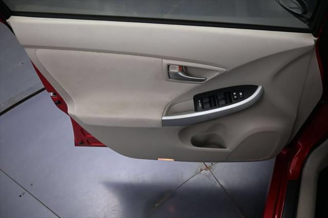 2013 Toyota Prius - $9,688