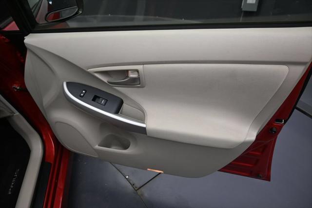 2013 Toyota Prius - $9,688