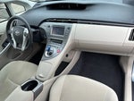 2013 Prius Thumbnail 32