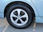 2013 Prius Thumbnail 6