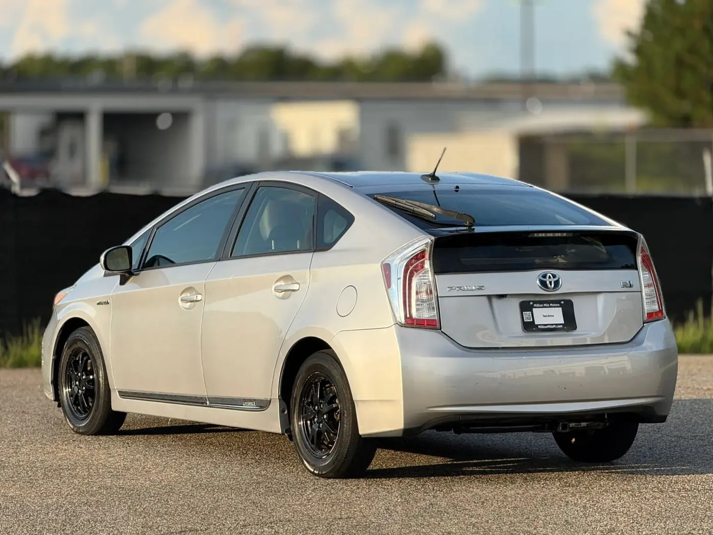 2014 Toyota Prius - $9,950