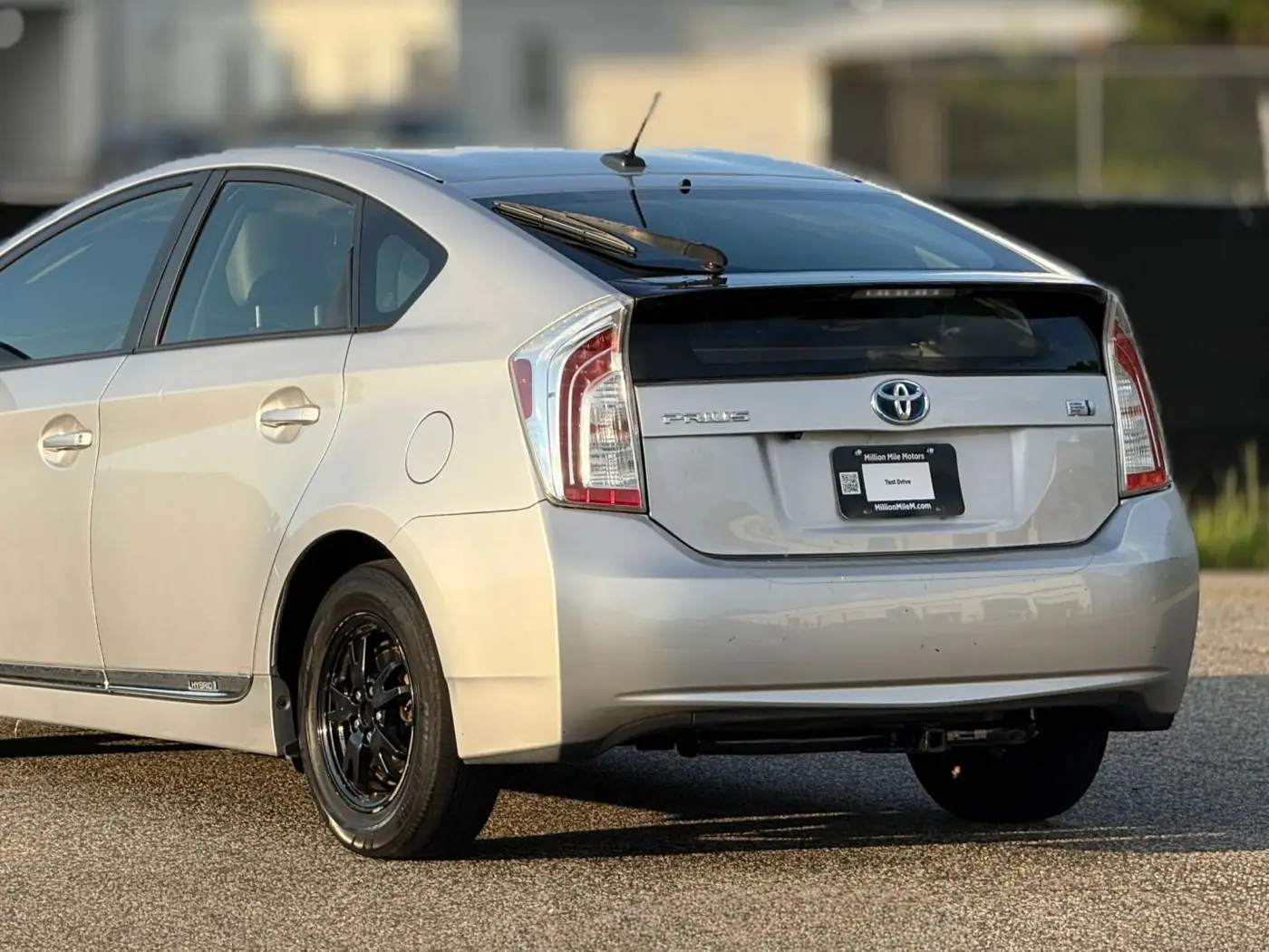 2014 Toyota Prius - $9,950