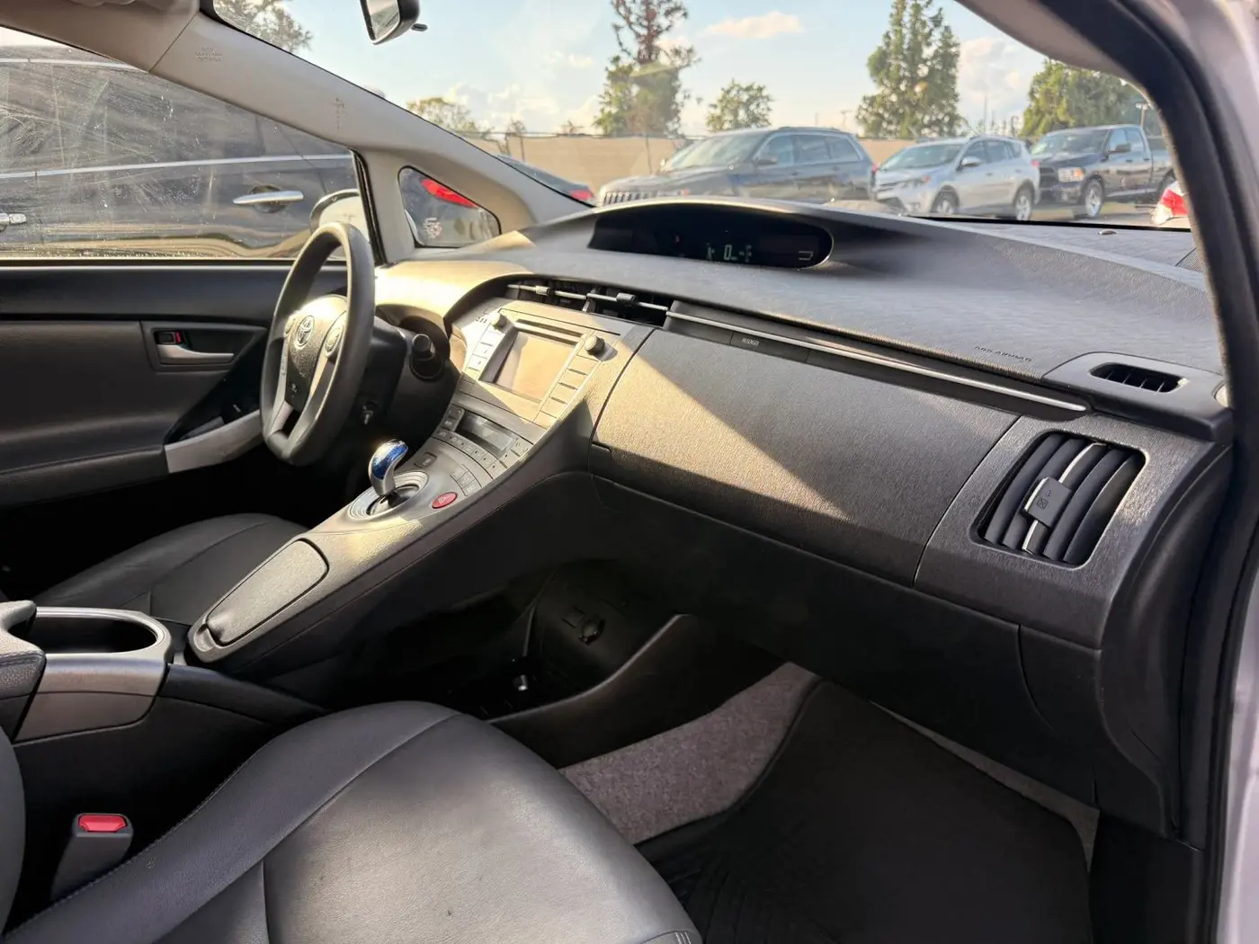 2014 Toyota Prius - $9,950