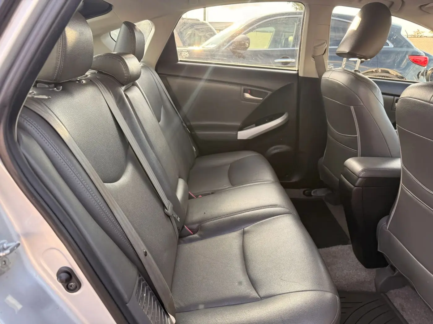 2014 Toyota Prius - $9,950
