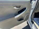 2015 Prius Thumbnail 29