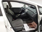 2015 Prius Thumbnail 15