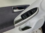 2010 Prius Thumbnail 16