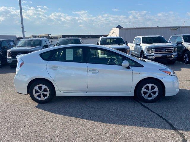 2013 Toyota Prius - $12,942