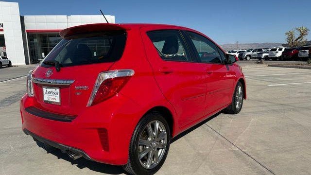 2012 Toyota Yaris 5-Door L