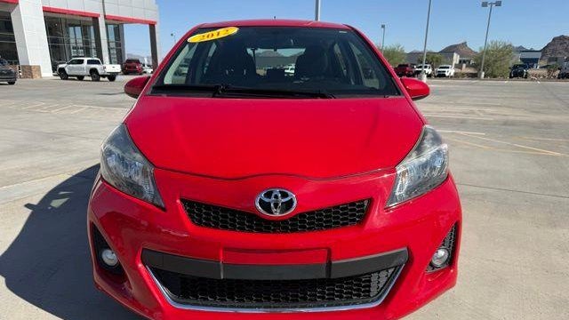 2012 Toyota Yaris 5-Door L