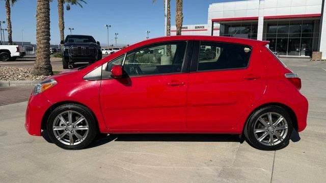 2012 Toyota Yaris 5-Door L