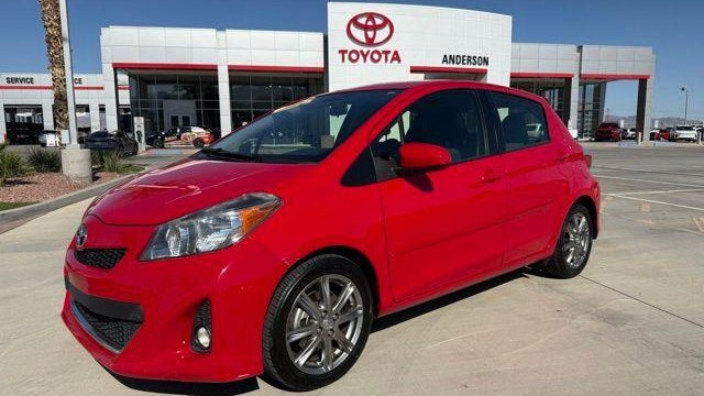2012 Toyota Yaris 5-Door L