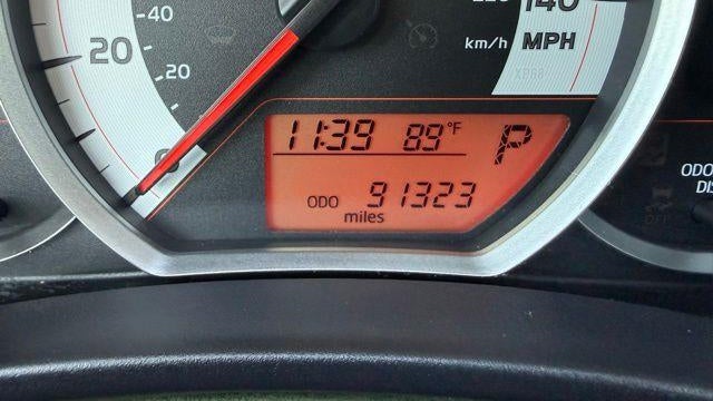 2012 Toyota Yaris 5-Door L