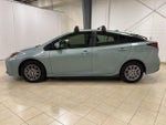 2019 Prius Thumbnail 2