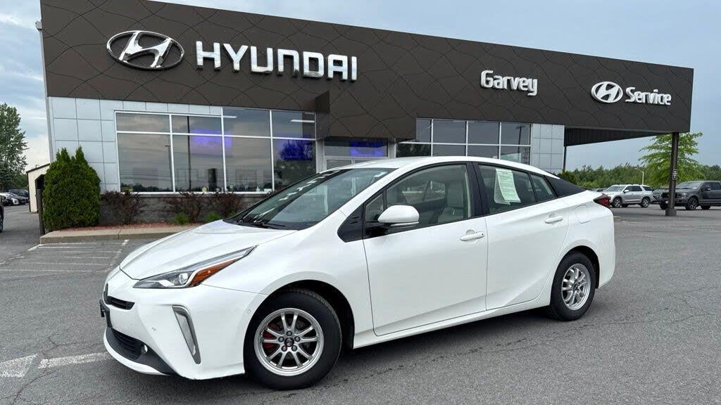 Preowned 2019 Toyota Prius LE AWD-e for Sale