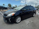 2012 Prius v Thumbnail 4
