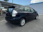 2012 Prius v Thumbnail 8
