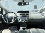 2012 Prius v Thumbnail 10