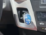 2012 Prius v Thumbnail 22