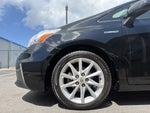 2012 Prius v Thumbnail 40