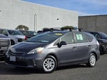 2012 Prius v Thumbnail 2