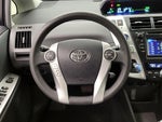 2014 Prius v Thumbnail 10