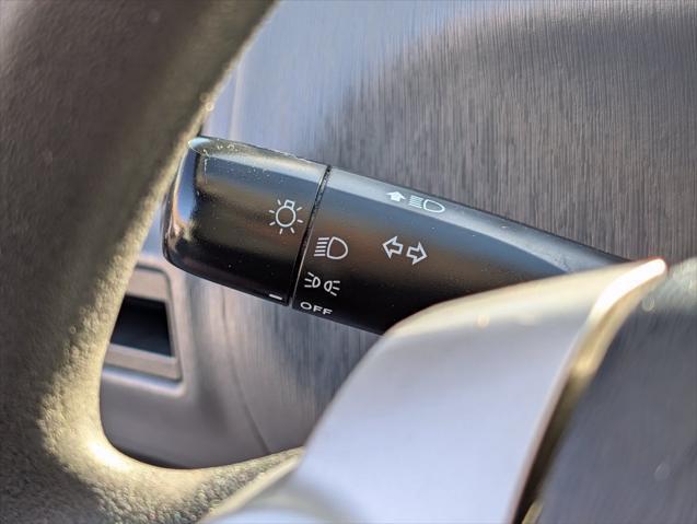 2012 Toyota Prius - $12,083