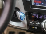 2012 Prius v Thumbnail 22