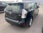 2012 Prius v Thumbnail 3