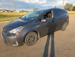 2017 Prius v Thumbnail 3