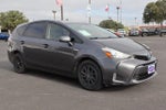 2017 Prius v Thumbnail 11