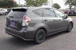 2017 Prius v Thumbnail 13