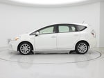 2014 Prius v Thumbnail 3