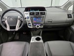 2014 Prius v Thumbnail 9