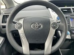 2014 Prius v Thumbnail 22